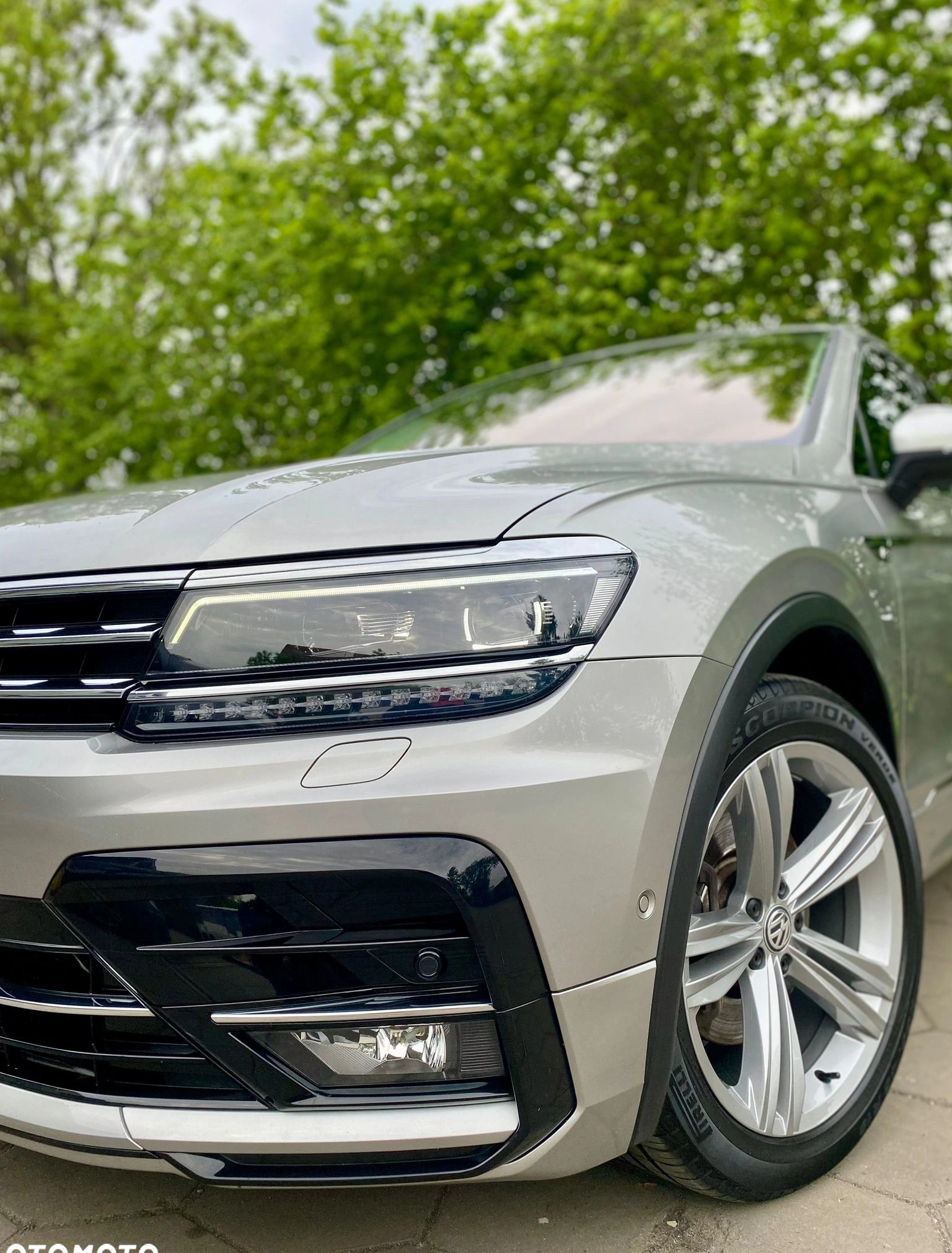 Volkswagen Tiguan cena 119000 przebieg: 84190, rok produkcji 2017 z Miłomłyn małe 154